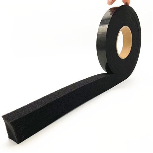 Pěnová těsnící páska odolná vůči povětrnostním vlivům